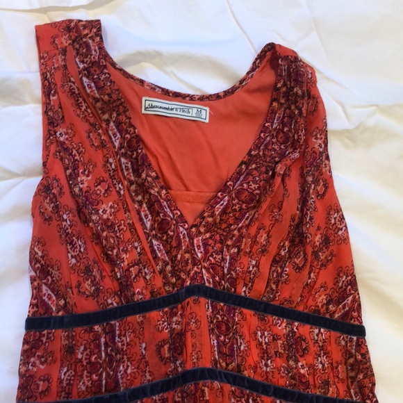 Adorable Abercrombie & Fitch dress size: M - Picture 2 of 2